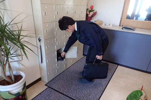 退社